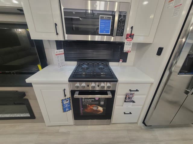 2026 Jayco 2026 Jayco Pinnacle - thumbnail 22