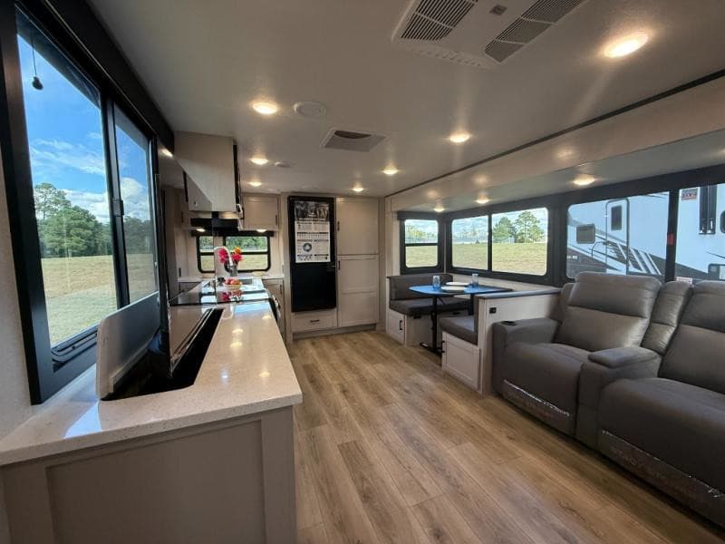 2026 Jayco 2026 Jayco Jay Feather - thumbnail 6