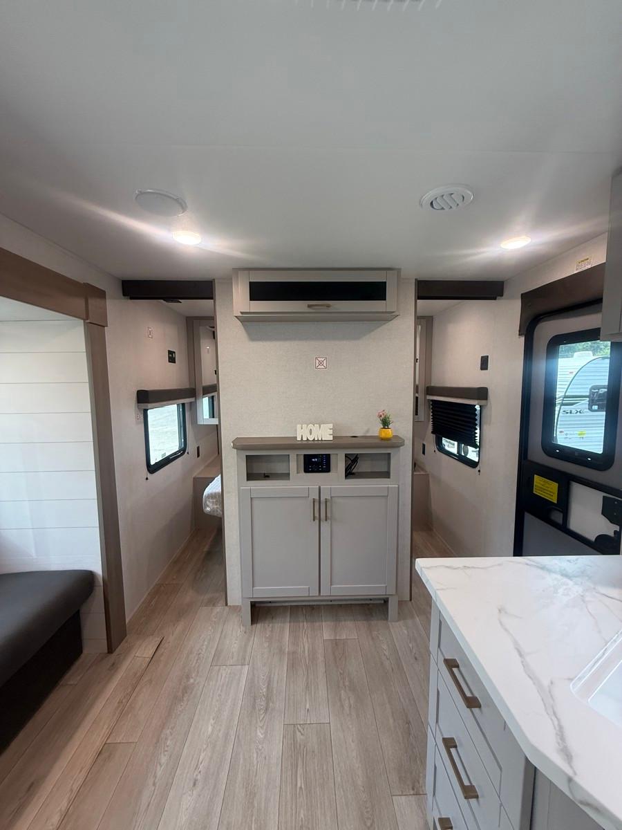 2027 Jayco 2027 Jayco Jay Flight - thumbnail 8