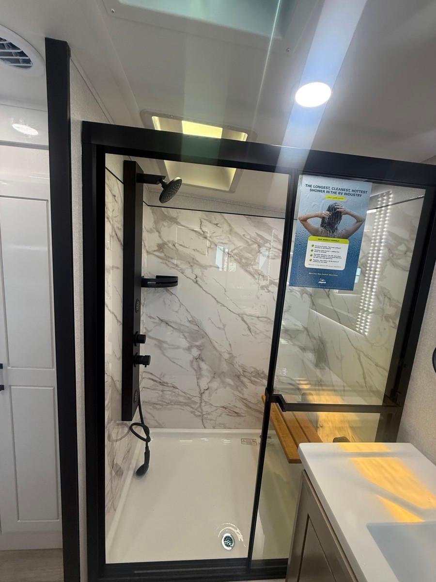 2026 Jayco 2026 Jayco Pinnacle - thumbnail 11