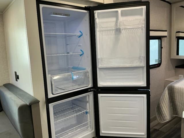 2025 Jayco 2025 Jayco Jay Feather - thumbnail 11