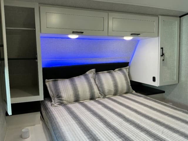 2025 Jayco 2025 Jayco Jay Feather - thumbnail 14