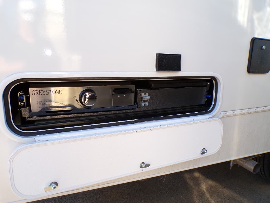 2026 Coachmen 2026 Coachmen Leprechaun - thumbnail 10