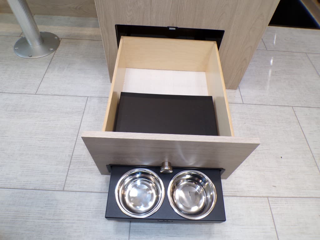 2026 Coachmen 2026 Coachmen Leprechaun - thumbnail 32