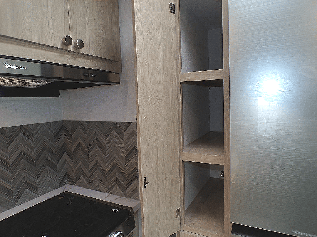 2026 Coachmen 2026 Coachmen Leprechaun - thumbnail 42