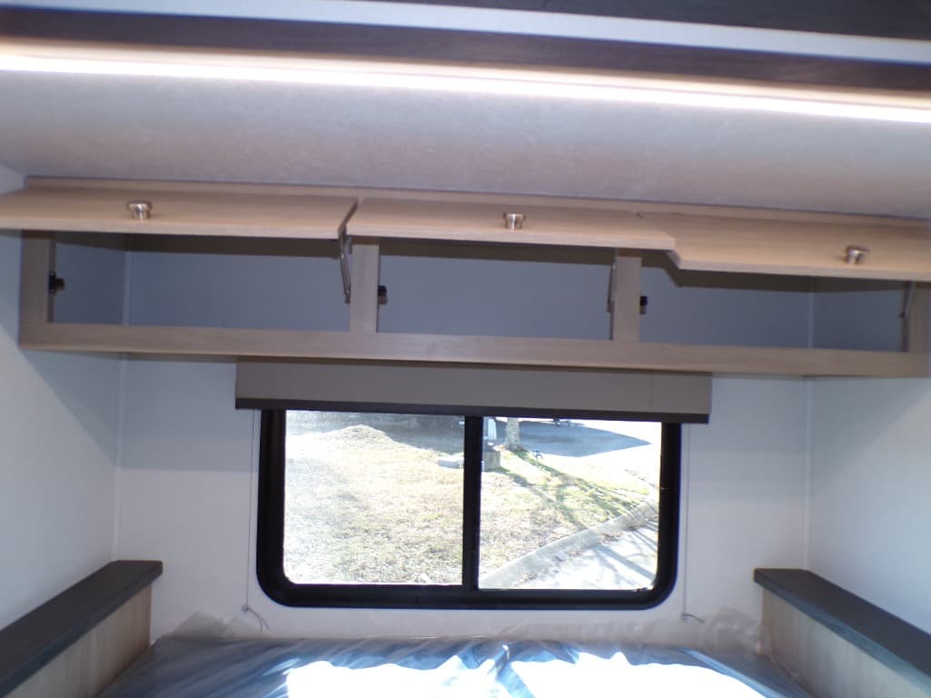 2026 Coachmen 2026 Coachmen Leprechaun - thumbnail 53