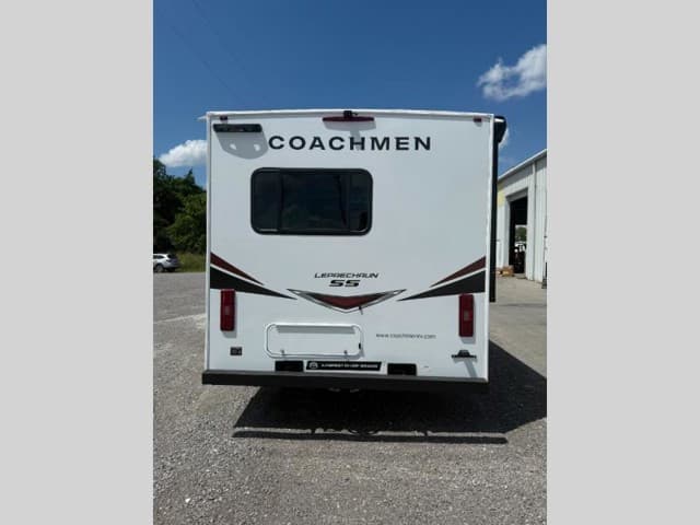 2026 Coachmen 2026 Coachmen Leprechaun - thumbnail 7