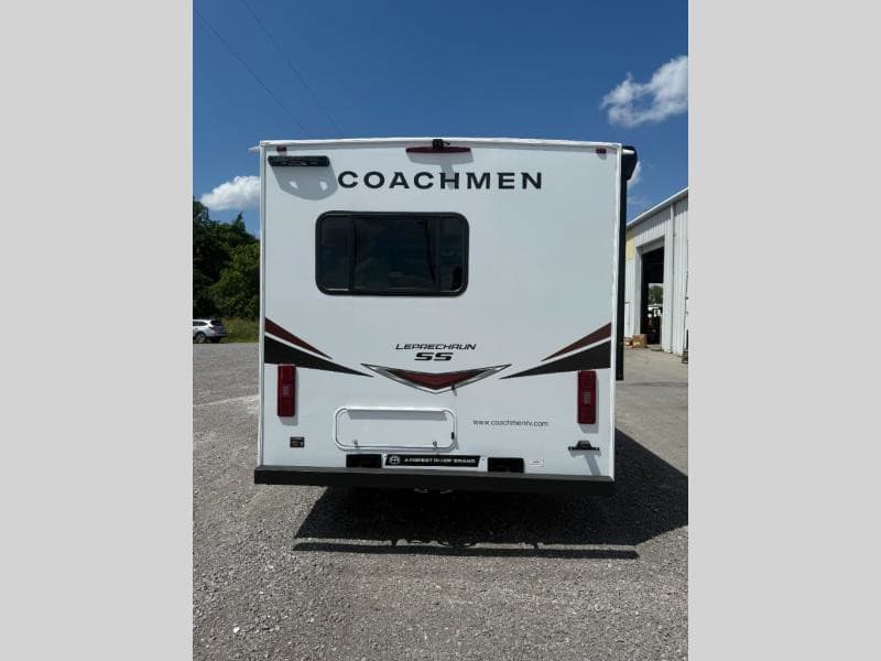 2026 Coachmen 2026 Coachmen Leprechaun - thumbnail 7