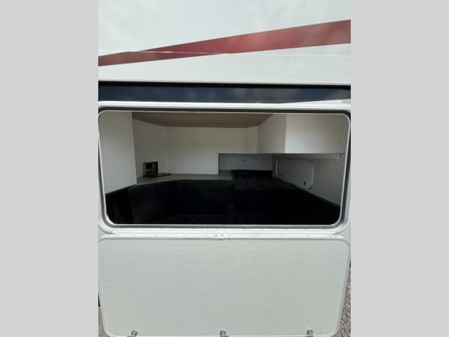 2026 Coachmen 2026 Coachmen Leprechaun - thumbnail 10