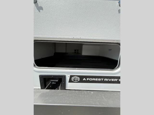 2026 Coachmen 2026 Coachmen Leprechaun - thumbnail 11