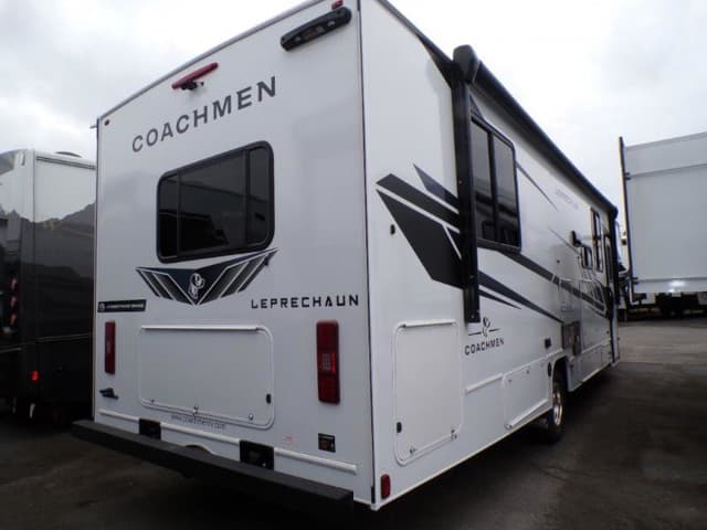 2026 Coachmen 2026 Coachmen Leprechaun - thumbnail 5