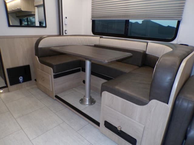 2026 Coachmen 2026 Coachmen Leprechaun - thumbnail 28