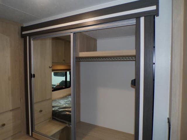 2026 Coachmen 2026 Coachmen Leprechaun - thumbnail 50