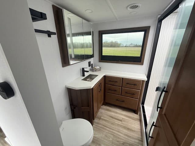 2026 Keystone RV 2026 Keystone RV Montana - thumbnail 19