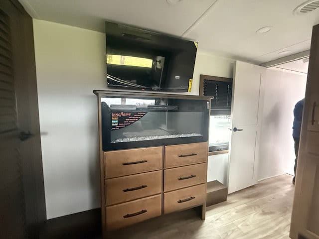 2026 Keystone RV 2026 Keystone RV Montana - thumbnail 22