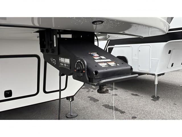 2025 Keystone RV 2025 Keystone RV Montana - thumbnail 3