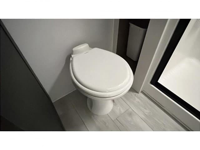 2025 Keystone RV 2025 Keystone RV Montana - thumbnail 20