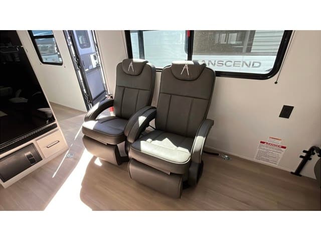 2026 Grand Design 2026 Grand Design Momentum Mav Toy Hauler - thumbnail 14