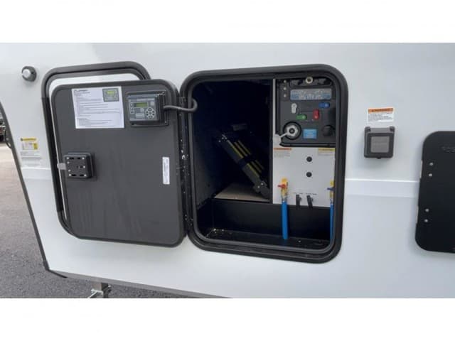 2026 Grand Design 2026 Grand Design Momentum G-Class - thumbnail 7