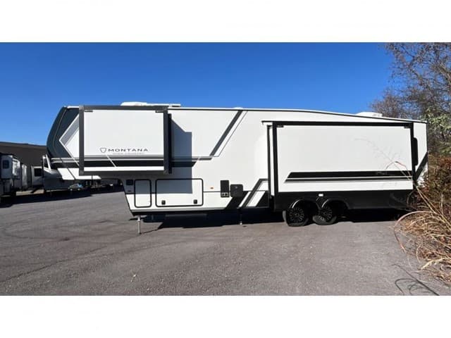 2026 Keystone RV 2026 Keystone RV Montana High Country - thumbnail 4