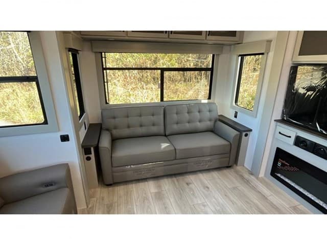 2026 Keystone RV 2026 Keystone RV Montana High Country - thumbnail 12