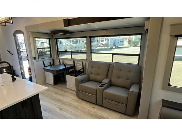 2026 Keystone RV 2026 Keystone RV Montana High Country - thumbnail 13