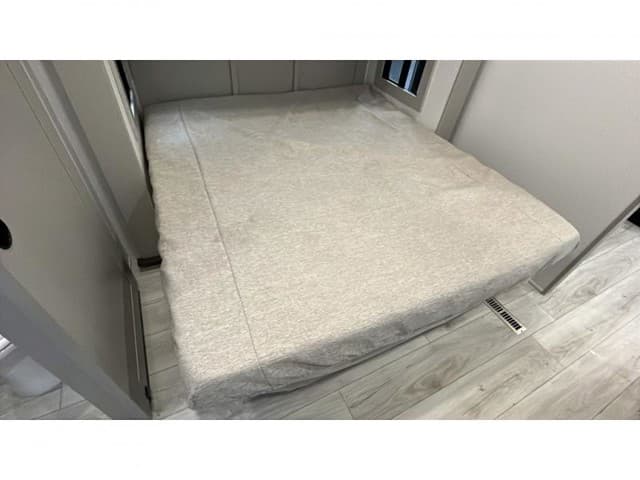 2026 Keystone RV 2026 Keystone RV Montana High Country - thumbnail 14