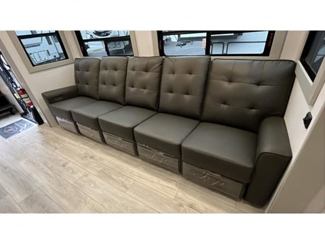 2026 Keystone RV 2026 Keystone RV Montana High Country - thumbnail 15