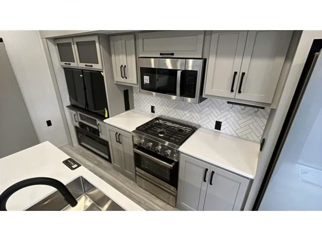 2026 Keystone RV 2026 Keystone RV Montana High Country - thumbnail 16