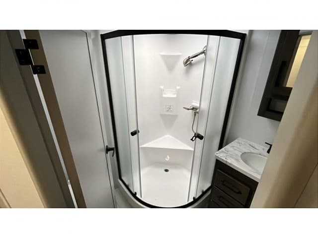 2026 Keystone RV 2026 Keystone RV Montana High Country - thumbnail 19