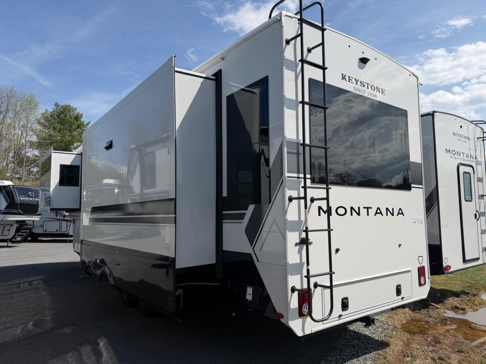2026 Keystone RV 2026 Keystone RV Montana - thumbnail 4