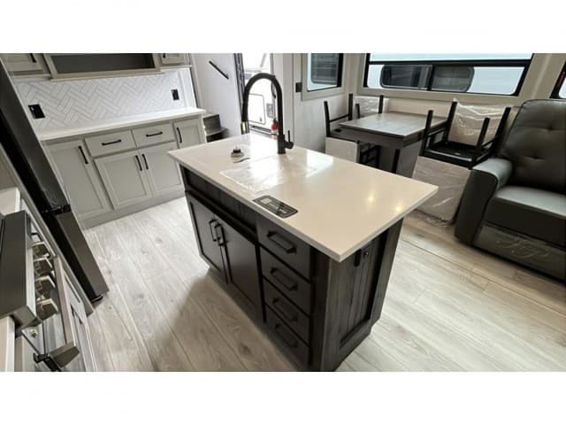 2026 Keystone RV 2026 Keystone RV Montana High Country - thumbnail 18