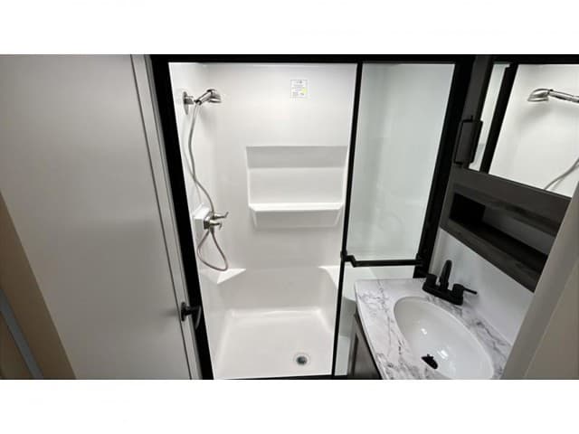 2026 Keystone RV 2026 Keystone RV Montana High Country - thumbnail 21