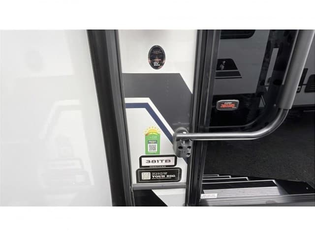 2026 Keystone RV 2026 Keystone RV Montana High Country - thumbnail 23