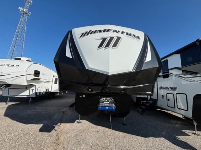 2025 Grand Design 2025 Grand Design Momentum M-Class - thumbnail 4