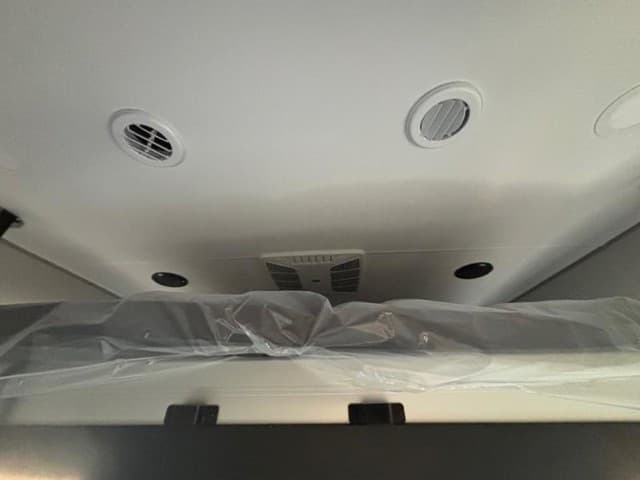 2025 Grand Design 2025 Grand Design Momentum M-Class - thumbnail 13