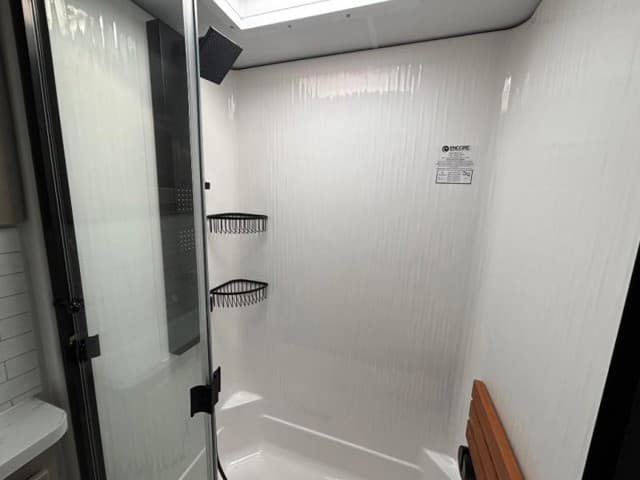 2025 Grand Design 2025 Grand Design Momentum M-Class - thumbnail 17