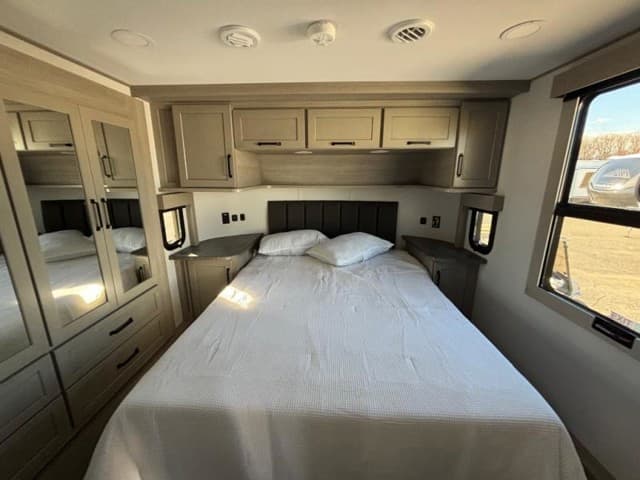 2025 Grand Design 2025 Grand Design Momentum M-Class - thumbnail 19