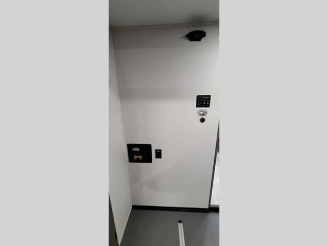 2025 Grand Design 2025 Grand Design Momentum M-Class - thumbnail 13