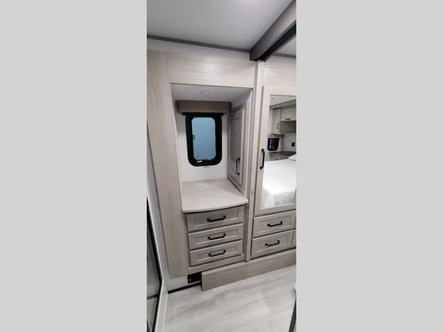 2025 Grand Design 2025 Grand Design Momentum M-Class - thumbnail 27