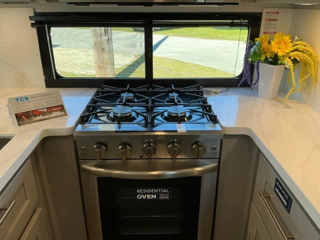 2026 Alliance RV 2026 Alliance RV Paradigm - thumbnail 9