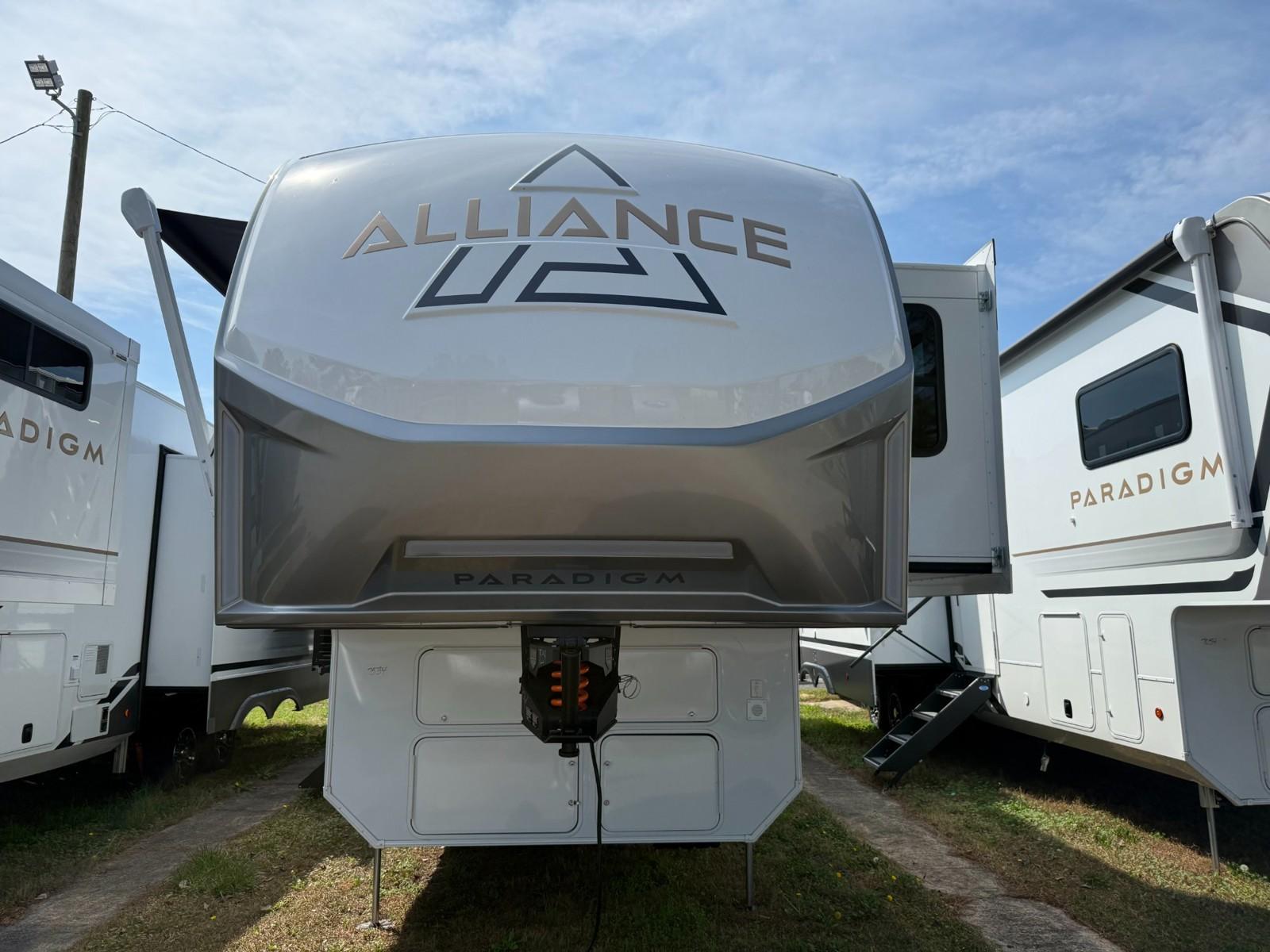2026 Alliance RV 2026 Alliance RV Paradigm - thumbnail 3