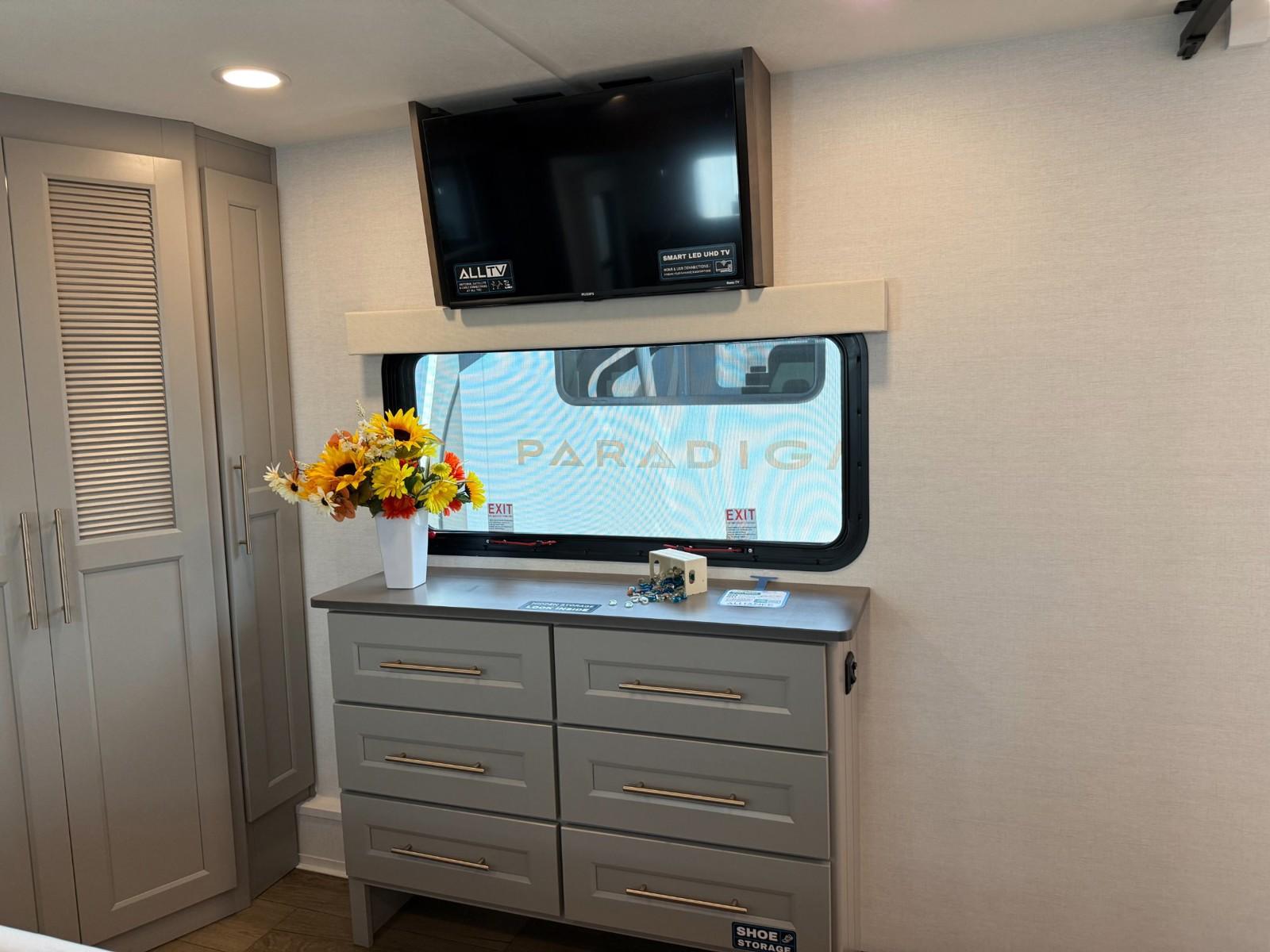 2026 Alliance RV 2026 Alliance RV Paradigm - thumbnail 30