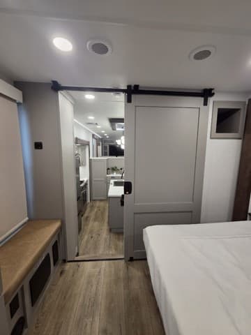 2026 Alliance RV 2026 Alliance RV Paradigm - thumbnail 20