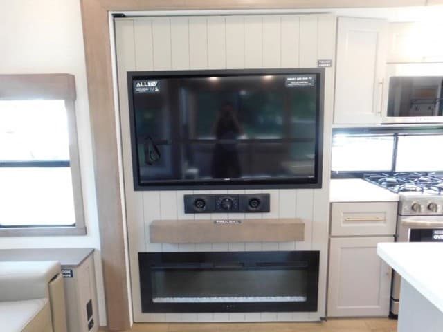 2025 Alliance RV 2025 Alliance RV Paradigm - thumbnail 18