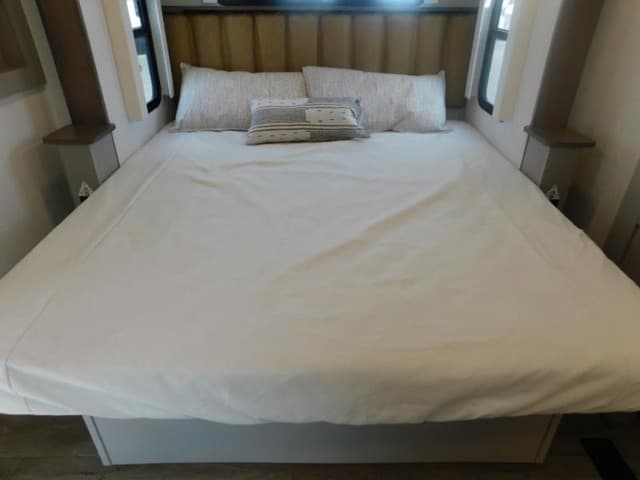 2025 Alliance RV 2025 Alliance RV Paradigm - thumbnail 29