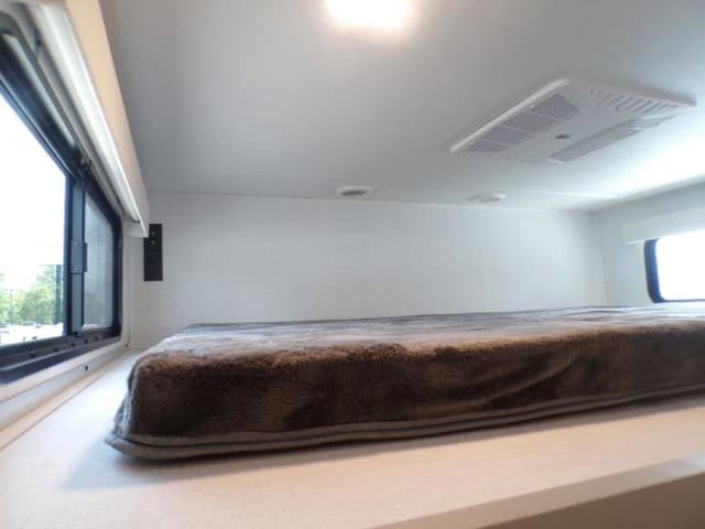 2026 Alliance RV 2026 Alliance RV Paradigm - thumbnail 28