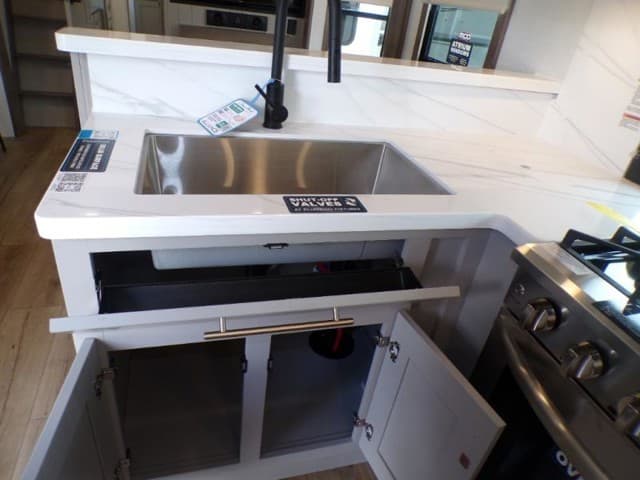 2026 Alliance RV 2026 Alliance RV Paradigm - thumbnail 36