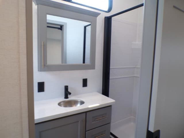 2026 Alliance RV 2026 Alliance RV Paradigm - thumbnail 65