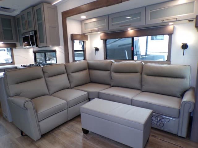 2026 Alliance RV 2026 Alliance RV Paradigm - thumbnail 17